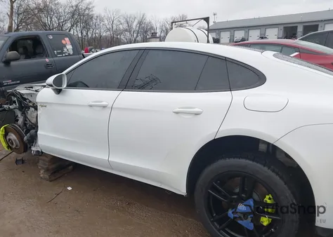 2018 Porsche Panamera E-Hybrid 4 z USA, uszkodzony, nr VIN WP0AE2A70JL177824